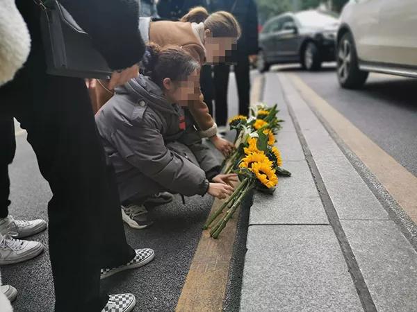 重慶被砸藝考生父母選擇原諒：愿意放下，未來的路還很長